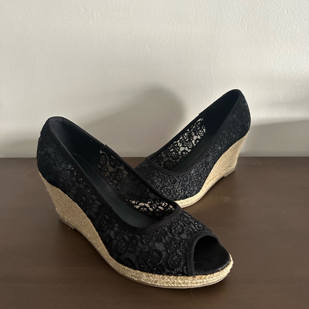 Black Lace Wedge Shoes